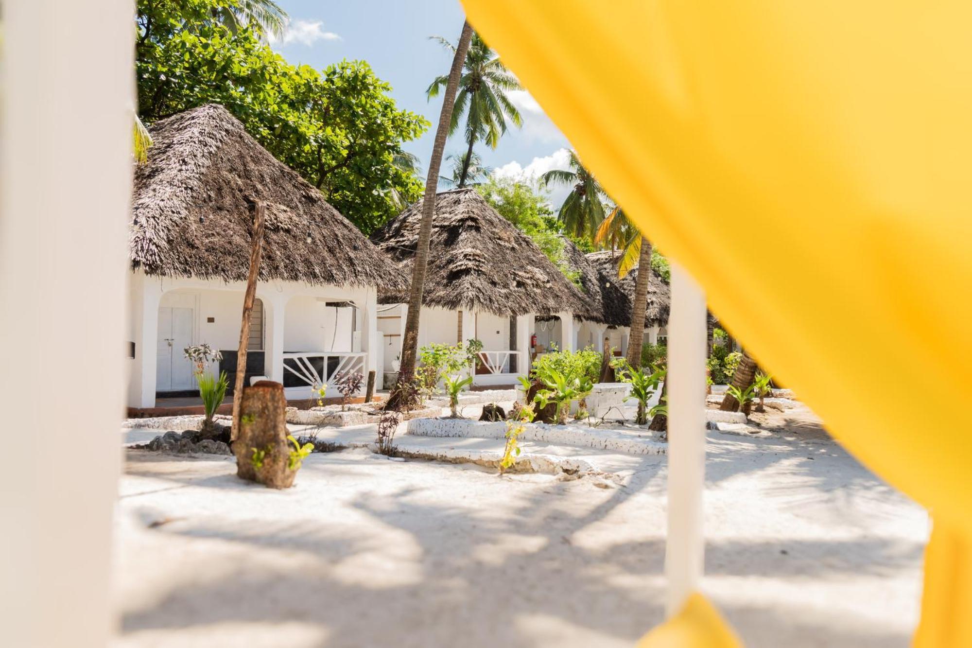 Pili Pili Palm Beach جامبياني المظهر الخارجي الصورة
