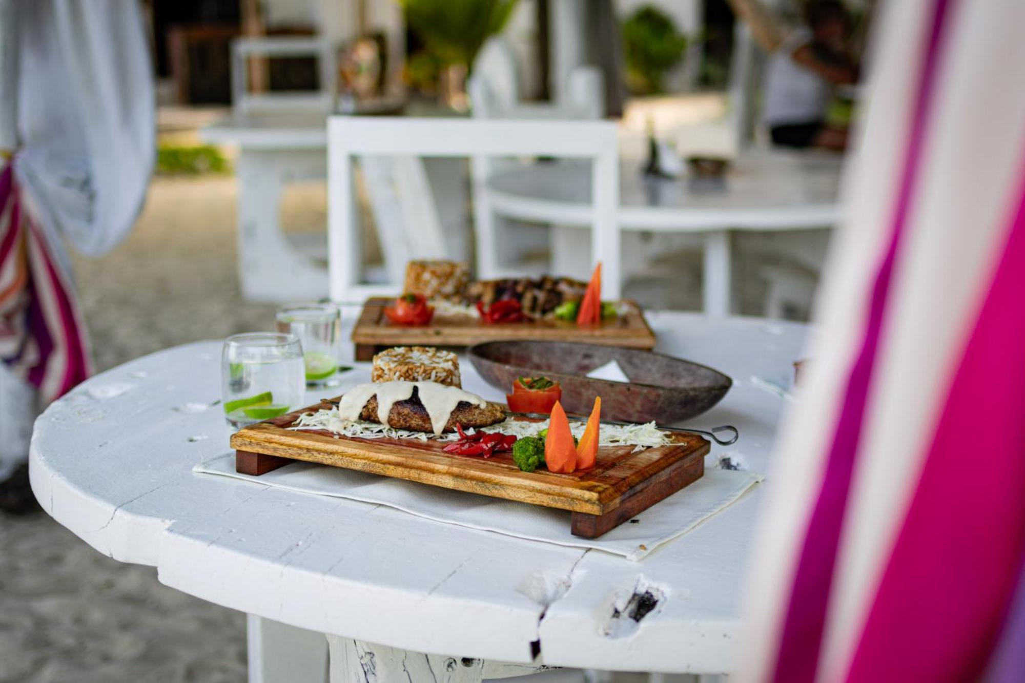 Pili Pili Palm Beach جامبياني المظهر الخارجي الصورة