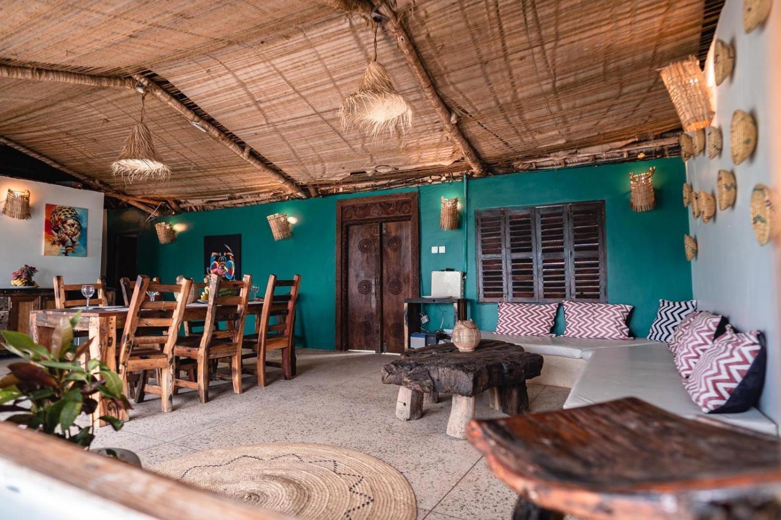 Pili Pili Palm Beach جامبياني المظهر الخارجي الصورة