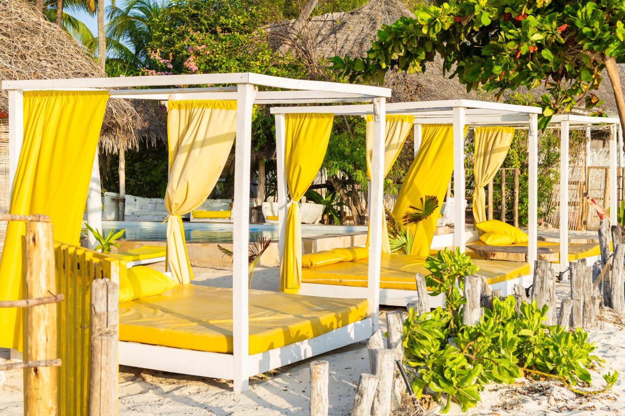 Pili Pili Palm Beach جامبياني المظهر الخارجي الصورة